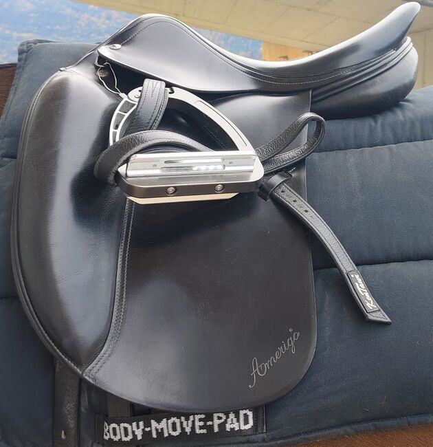 Sehr schöner klassischer Dressursattel von Amerigo 17" top Zustand, Amerigo  Basso, Katja Presch, Dressage Saddle, Sankt Koloman, Image 2