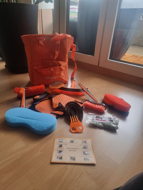 Pferde Putzset, Gekauft Uumph Tasche, Lara Reinsch, Czyszczenie konia, Buchs ZH