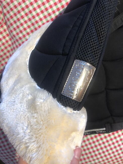 Neuwertige ESKADRON Schabracke DL Platinum Pure 2020 schwarz Black Fauxfur Innopad Inno Pad, Eskadron, Hermine, Dressage Pads, Bremen, Image 7