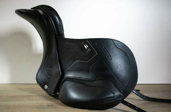 Schwarzer Dressursattel Prestige X Breath 17 Zoll 34,5 KW, Prestige  X Breath , Constanze Heintz , Dressage Saddle, Utting, Image 5