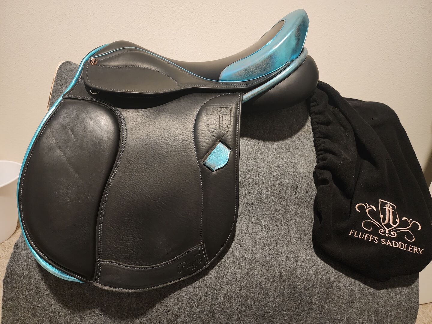 【美品】WILD SWANS MORRIS SADDLE PULL UP BLK WILD SWANS WINGS Saddle Pull Up Leather Tannin Bi-fold Black