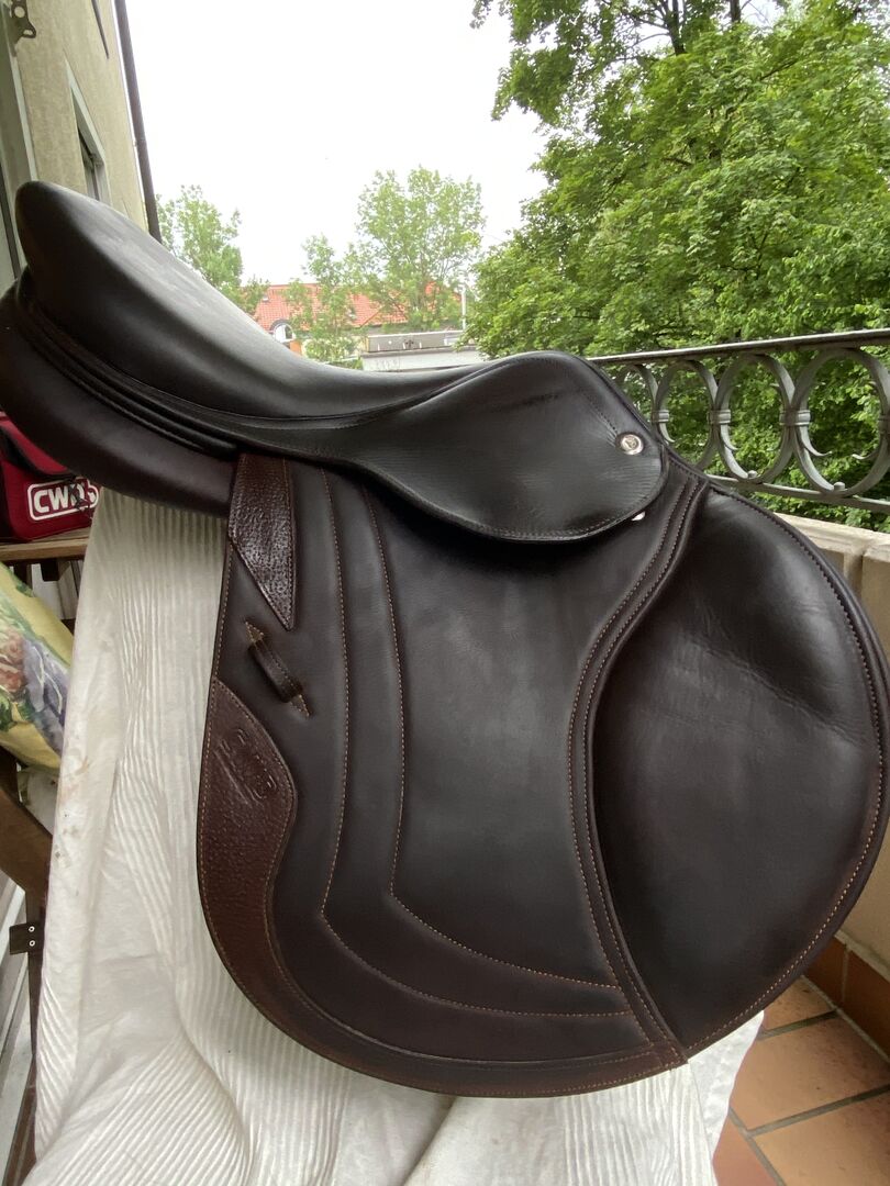 Used CWD SE03 Jumping Saddle Model from Sommer ᐅ