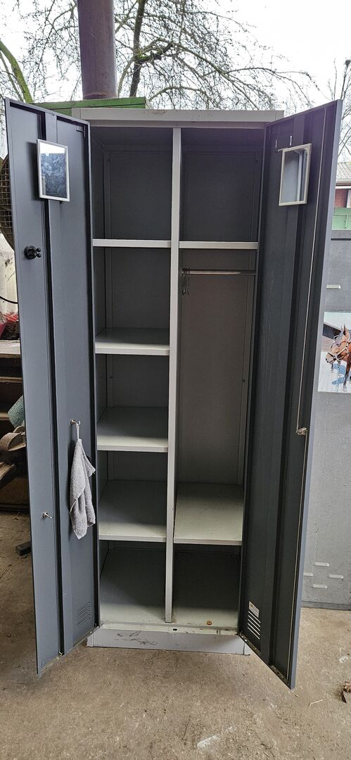 XXL good Sattelschrank / Schrank / Spind