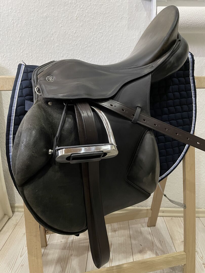 ᐅ Used Kieffer Norbert Koof Jumping saddle with accessories from Jenny