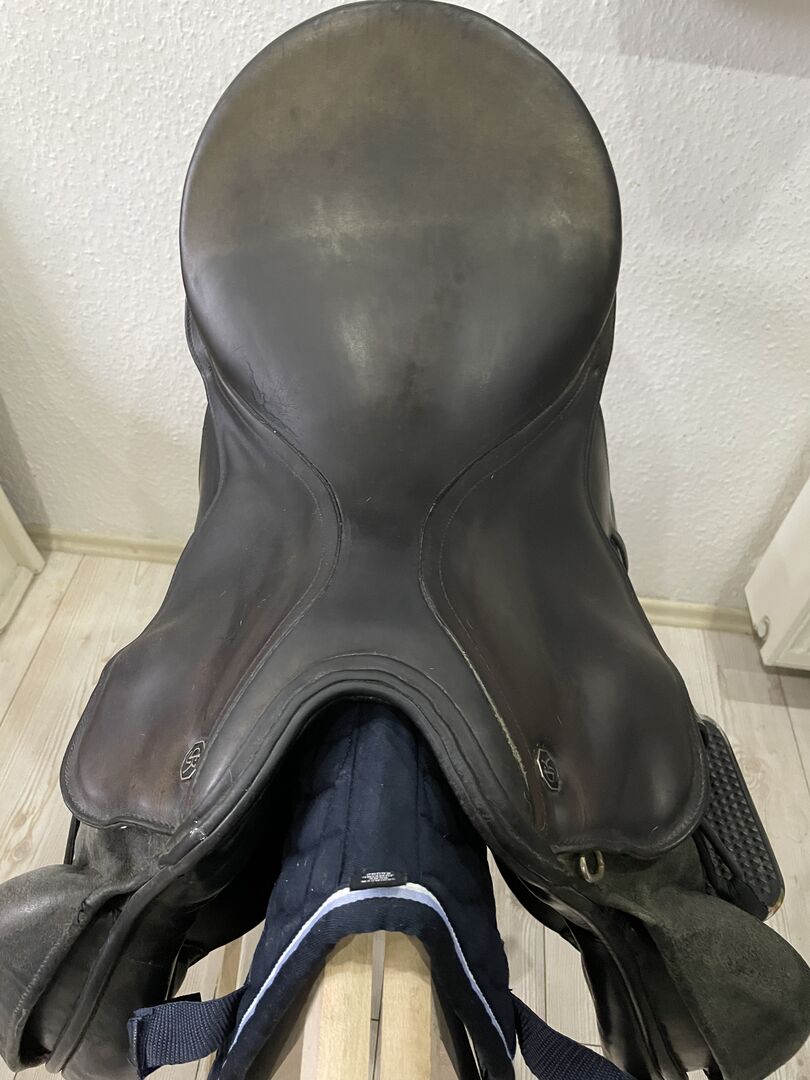 ᐅ Used Kieffer Norbert Koof Jumping saddle with accessories from Jenny